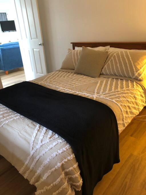 Comfy Fully Contained 2 Bedroom *
